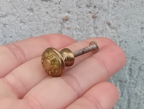 Poignée ancienne bouton - bouton, petit