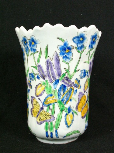 Vintage chinese porcelain vase - vintage,