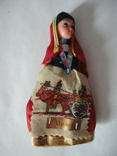 Petite poupée ancienne