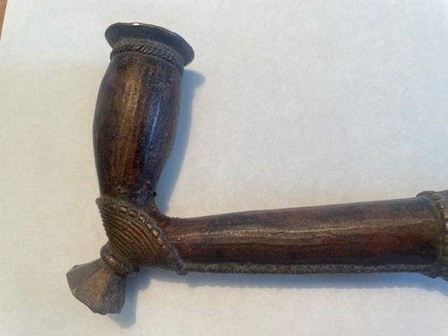 Jolie pipe africaine - , en