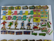 Lot de 44 PINS différents FDJ
