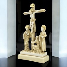 Sculpture statue grecque en marbre moulé croix de Jésus-Christ crucifixion
