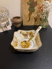 LIMOGES G. Dumas - Saladier à fruits et sa cuillère, décors doré