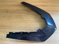 UN CACHE CARENAGE PLASTIQUE