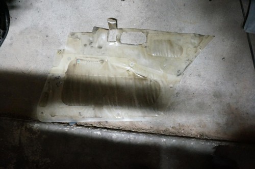 Bmw e30 berline pare - e30, pare-vapeur
