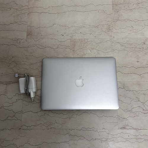 Macbook air 2017 8go - macbook,