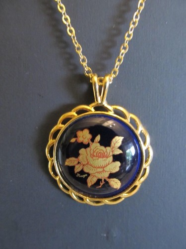 Pendentif rond porcelaine