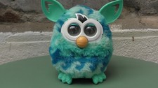 Peluche intéractive furby bleu et blanc hasbro 2013