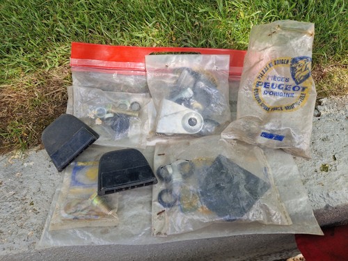 Nos lot cache vis fixation - lot,