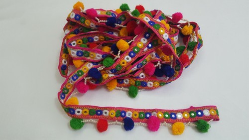 Beau pompon bonne - , taille