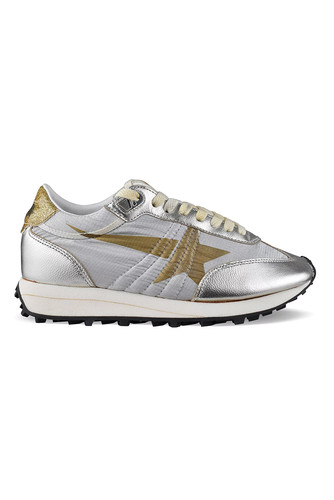 Sneakers running marathon - sneakers,