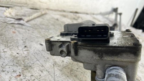Moteur essuie glace avant
