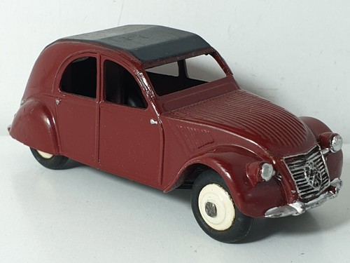 Voiture ancienne dinky toys - voiture,
