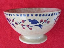 Ancien bol faience decor tournant Hirondelle Gien ?