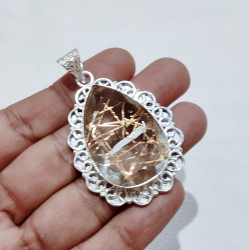 Pendentif pierre précieuse
