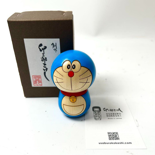 Poupée doraemon kokeshi par - doraemon,
