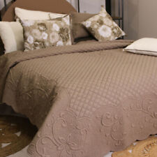 Couvre Lit Boutis coton trapunto Monaco taupe 2m40 x 2m60 Fait Main - MCTISSUS -
