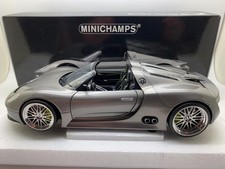 Minichamps Porsche 918 Spyder 2010 Gris Métallique 110 060030 1/18