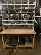 Grand bureau de poste