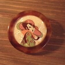 Vintage Ancienne broche ronde LEA STEIN sérigraphie décor tête femme