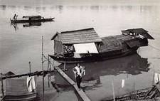 Cambodia - A houseboat on the Tonle Sap River - REAL PHOTO - Publ. Royal Photo