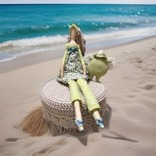 Poupée de chiffon tissu Tilda tons verts