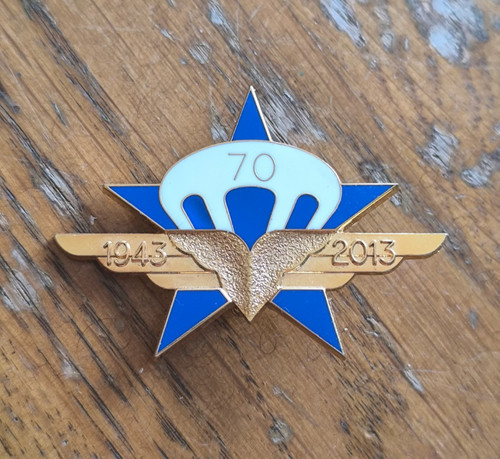Insigne anniversaire 1 - insigne,