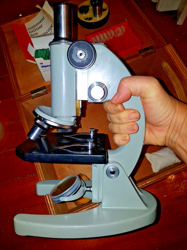 Imposant microscope lourd dans - microscope,