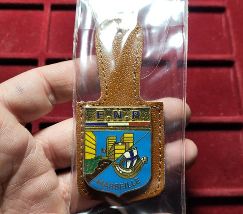 128 pucelle insigne - ~, /