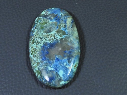 Cabochon ovale shattuckite - ovale,
