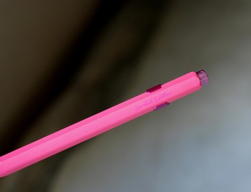 Magnifique stylo bille caran - bille,