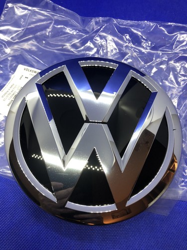 Logo badge caddy - badge, iv