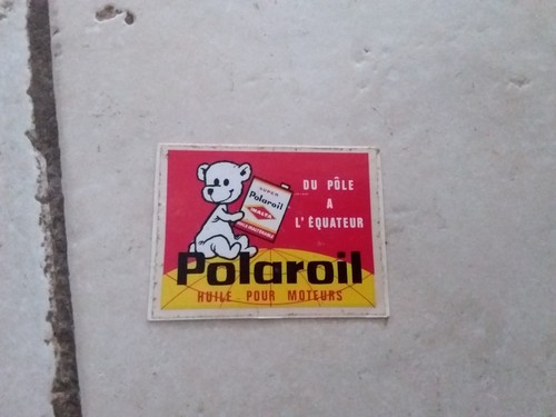 Ancien autocollant huile