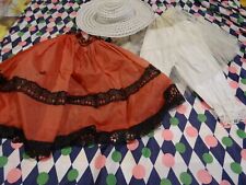 lot 4  VETEMENTS VINTAGE POUR