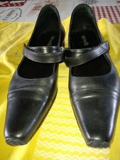 chaussure Minelli pointues t 39 noires occasion  peu portées super souples tbe 