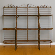 Très importante étagére de