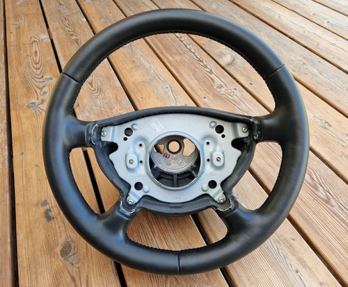 Volant cuir neuf - volant,
