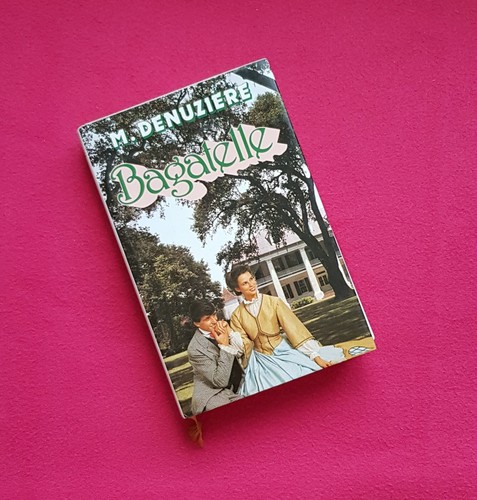 Livre bagatelle tome - 👒,