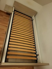 lit gaverzicht en bois en excellent état avec tiroirs de rangements 