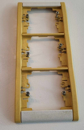 Plaque triple verticale - plaque,