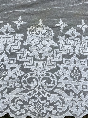 Fragment aube prêtre - de,