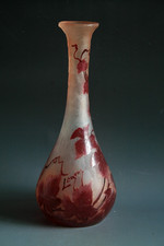 ANCIEN VASE EN VERRE GRAVÉ À