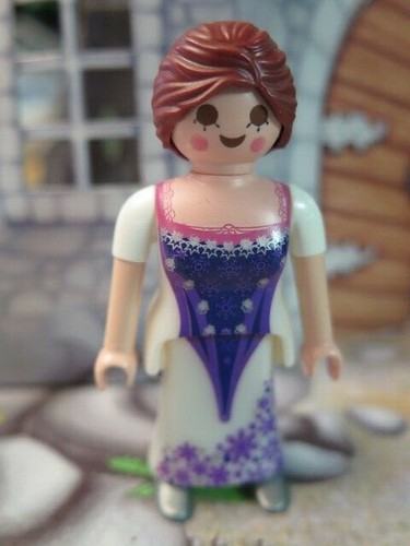 Femme reine princesse violette - princesse,