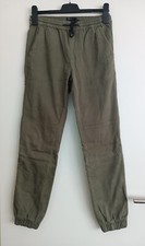 Pantalon vert kaki. Tex