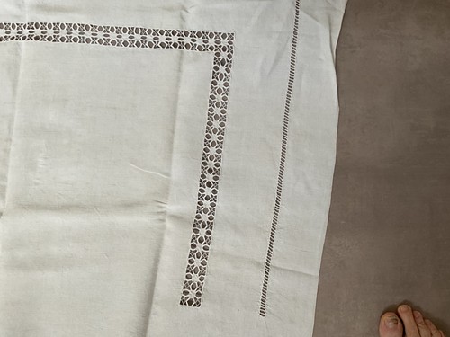 Beau drap brodé - drap, x