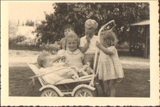PHOTO ENFANTS AVEC POUSSETTE