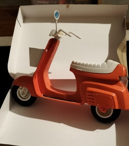 Très beau scooter barbie - très,