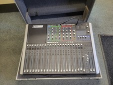 Soundcraft Performer 2 -