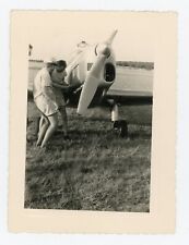 PHOTO SNAPSHOT, Dabou Côte d'Ivoire les hommes & l'avion aéronautique hélice