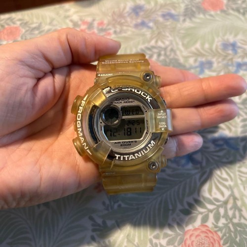 Montre numérique casio - numérique,